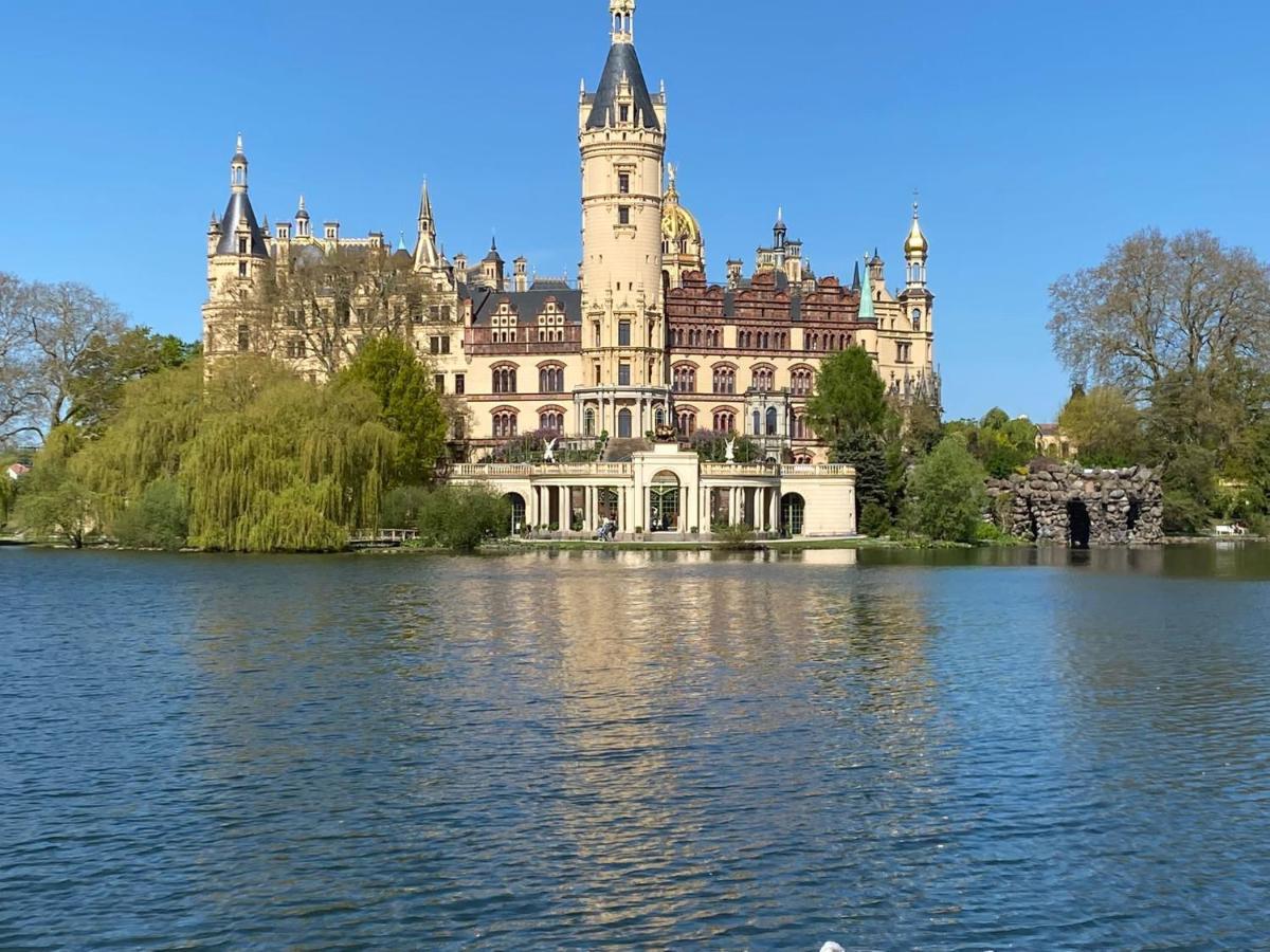 Stilvolle Ferienwohnung In Der Naehe Von Schwerin Dummer Esterno foto